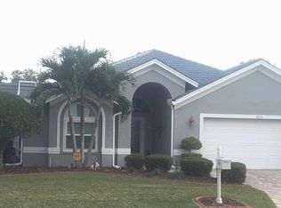 8834 Huntington Pointe Dr, Sarasota, FL 34238