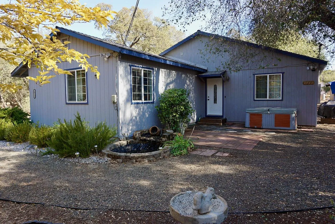 3911 Los Padres Ln photo 1