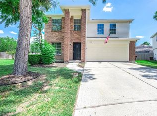 522 Starksboro Ct, Houston, TX 77073