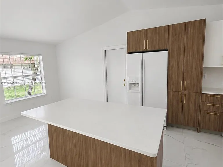 13220 SW 86th Ln — Photo 2