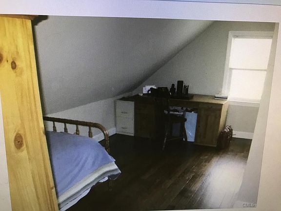 5th image of 169 Burnsford Ave