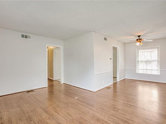 4th image of 549 Kirkwood Dr