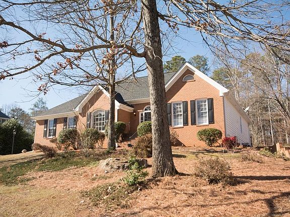 3rd image of 3570 Millers Pond Way