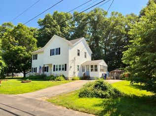 9 Maid Marion St, Oxford, MA 01540