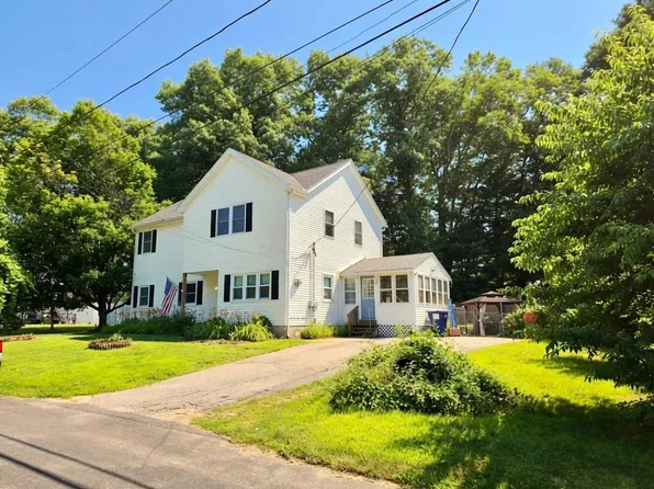 9 Maid Marion St, Oxford, MA 01540