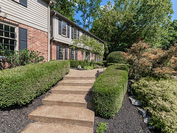 5th image of 7850 Holly Creek Ln