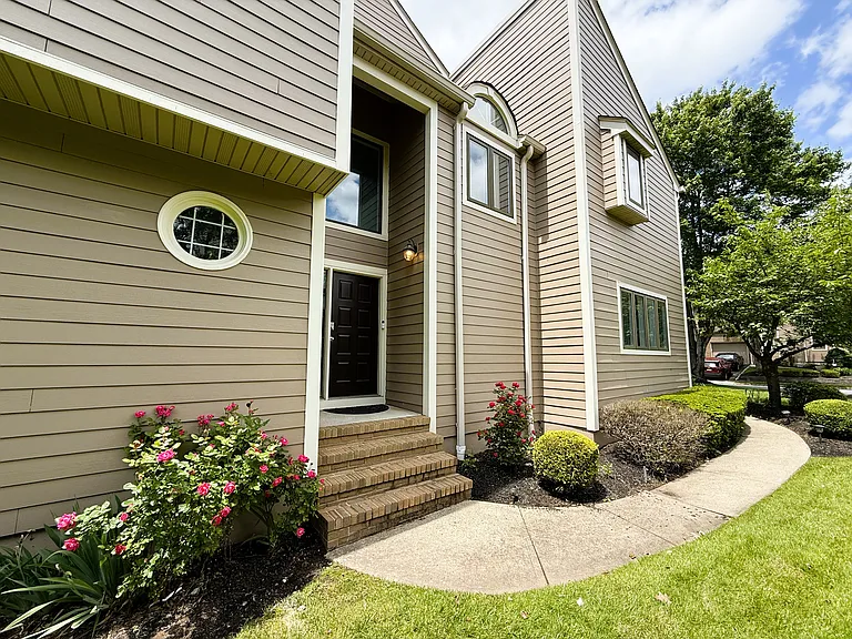 17 Gabriel Dr — Photo 40