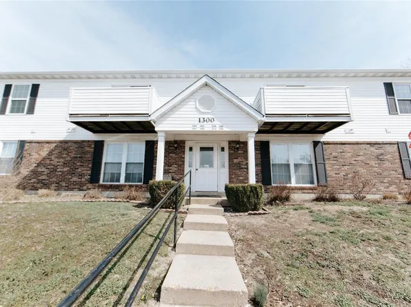 1305 Condo Dr, Rolla, MO 65401