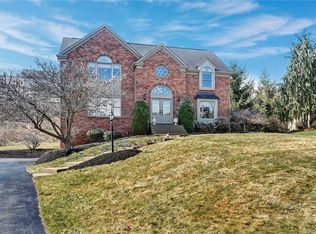 295 William Dr, Canonsburg, PA 15317