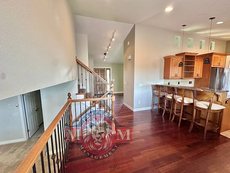 12128 S Woodridge Rd — Photo 7