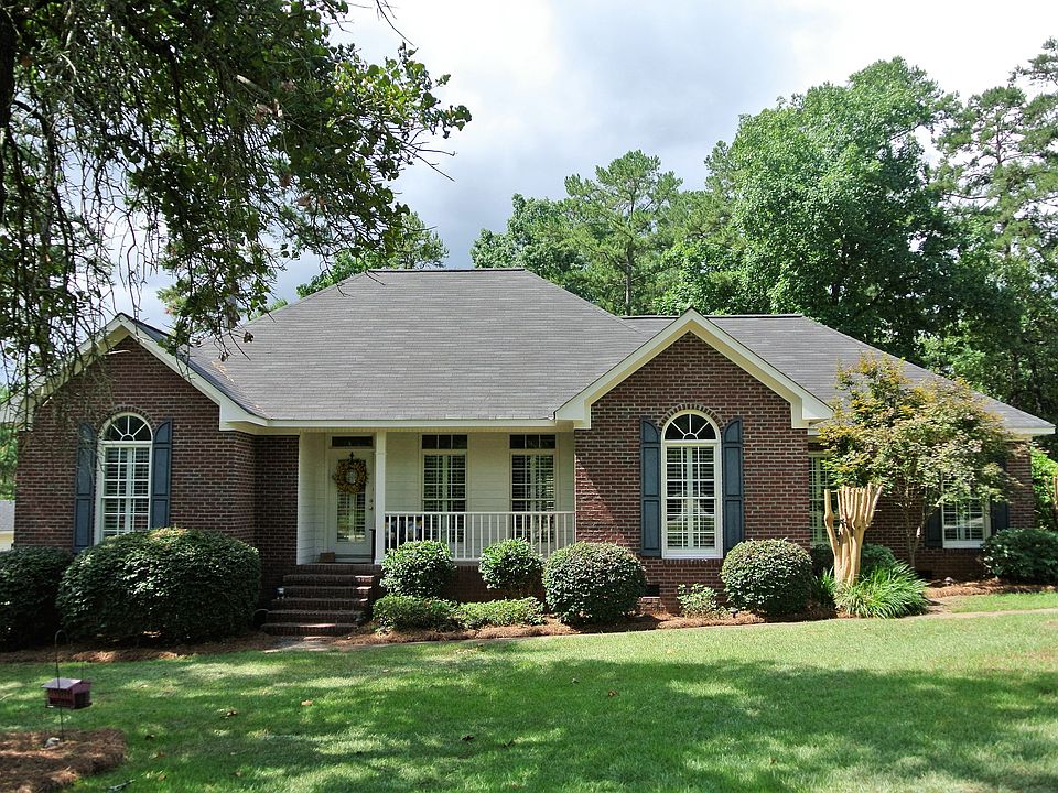 1st image of 283 Danbury Ln