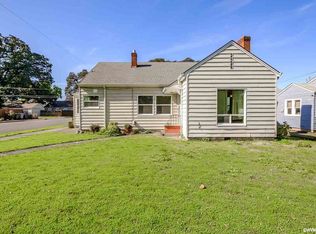 1301 Juniper St, Junction City, OR 97448
