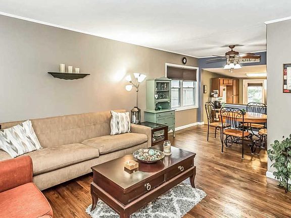 4th image of 1074 Courtland Dr