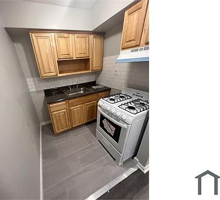 2nd image of 80 Grafton Ave APT A4
