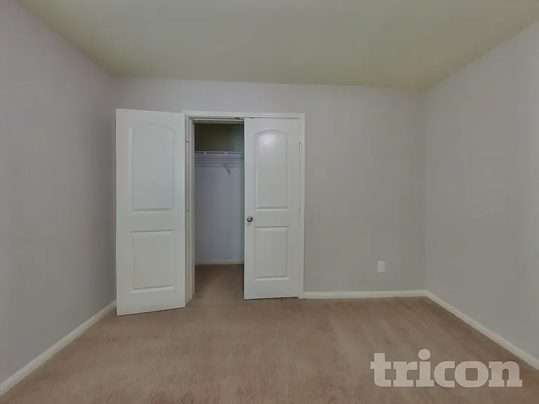 2321 Oyster Bay Ave — Photo 12