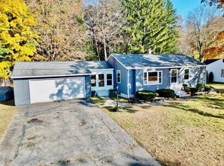 31 Aberdale Dr, Springfield, MA 01129