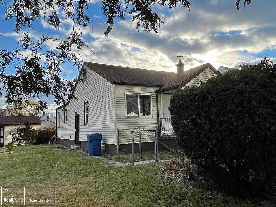 2nd image of 12852 Vernon Ave