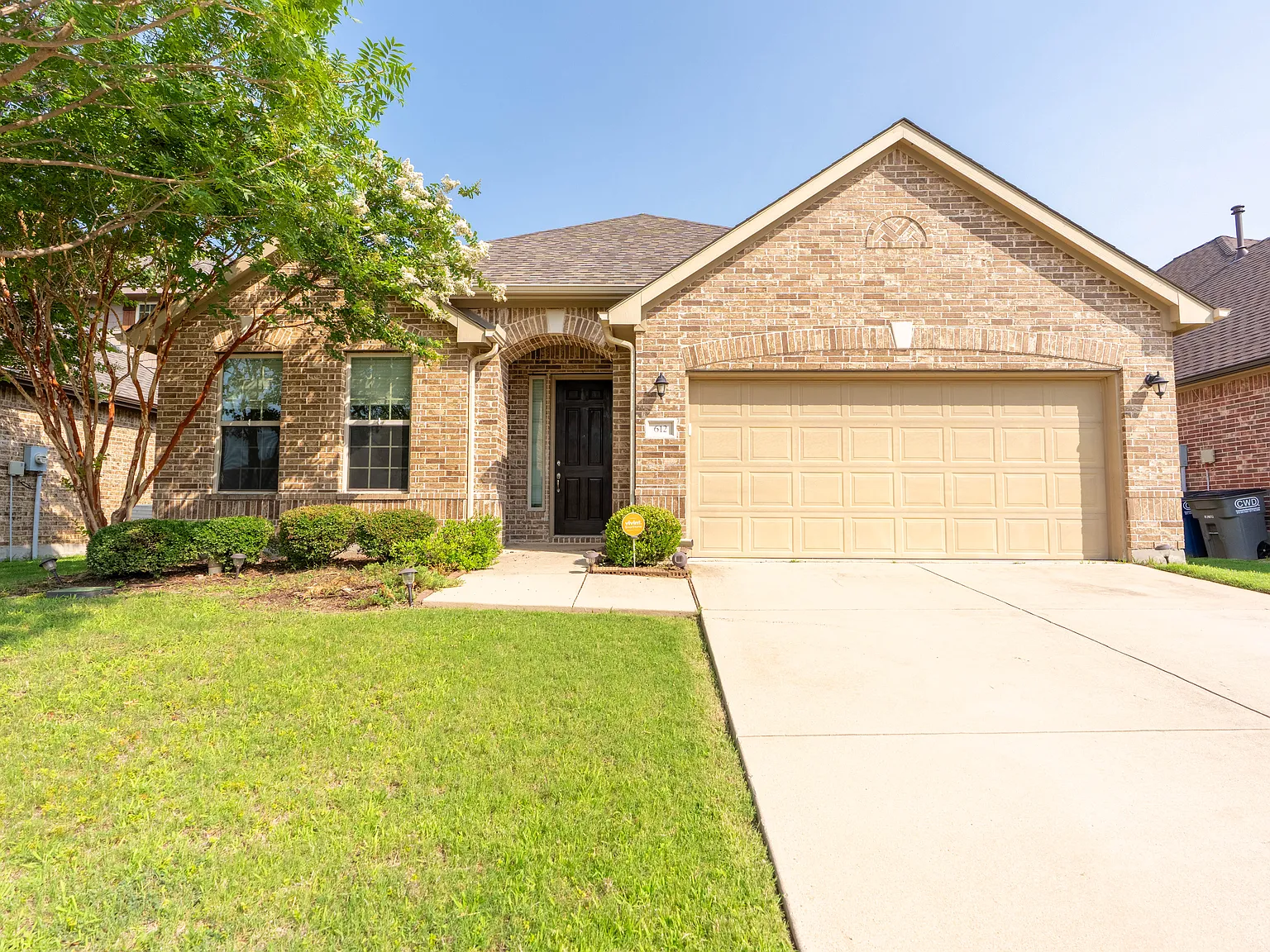 4 bed, 2044 sqft, $2,495 — Photo 1