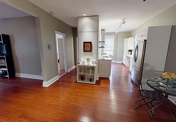 3rd image of 132 W 169th St APT 6C