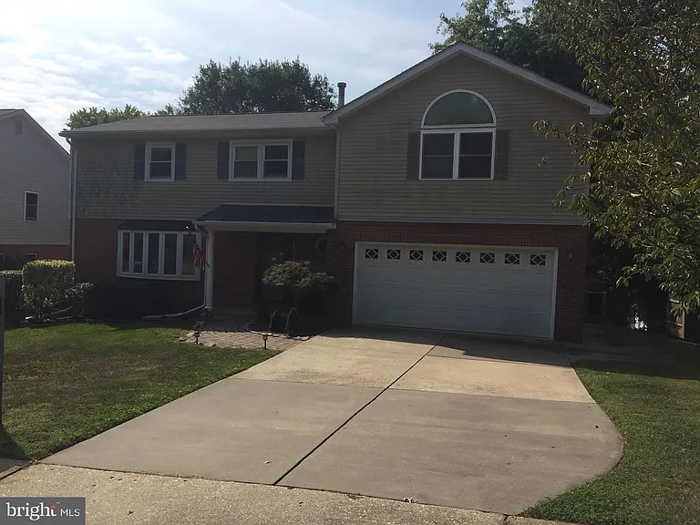 7012 Galgate Dr — Photo 46