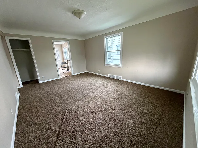 1260 Lavender Ave — Photo 1