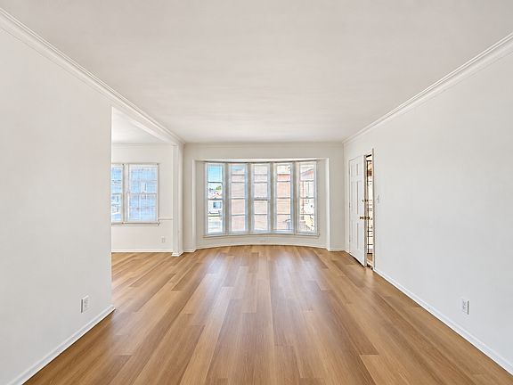 2nd image of 2116 S Ridgeley Dr #2122-1/2