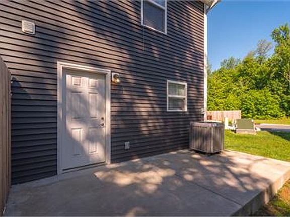 2nd image of 2201 Crossfield Dr #2203-A