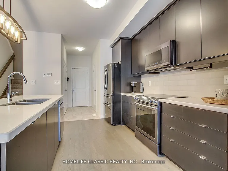 103 Greenwich Ave — Photo 9