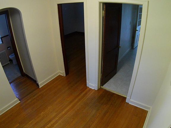 5th image of 4522 Avondale St APT 6