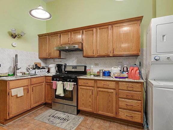 4th image of 535 W 31st St Unit 1R