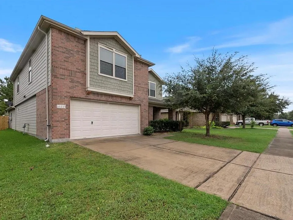 16119 Peach Bluff Ln