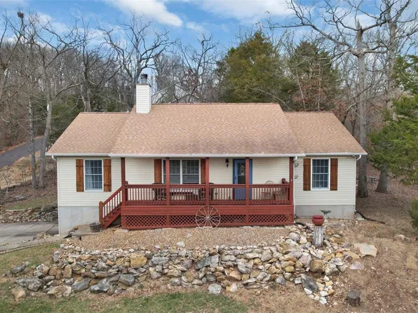 793 Village Green Dr, Marthasville, MO 63357