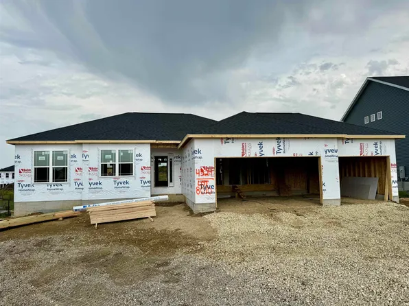 4324 Blair Ridge Rd, Cedar Falls, IA 50613