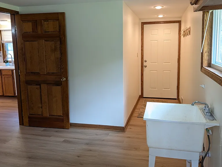 3599-3603 Abbott Rd — Photo 18