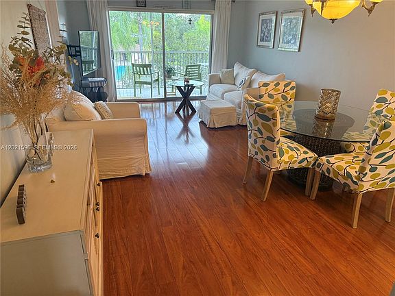 4th image of 12501 SW 14th St #314R