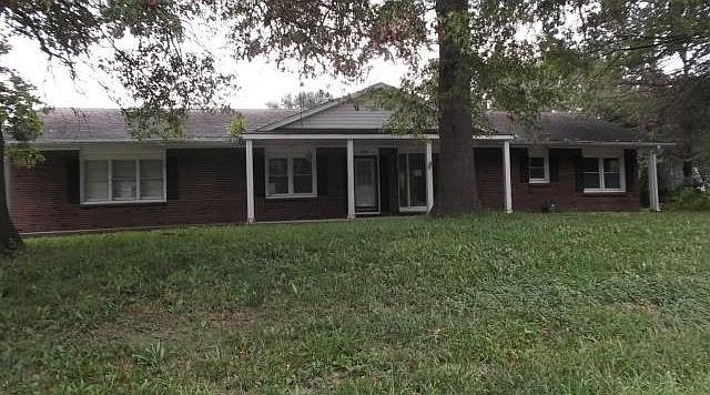 1st image of 1005 Delaware St