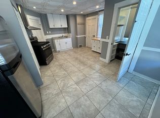 81 Los Angeles St FLOOR 2, Newton, MA 02458