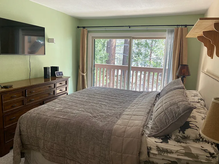 2nd floor bedroom