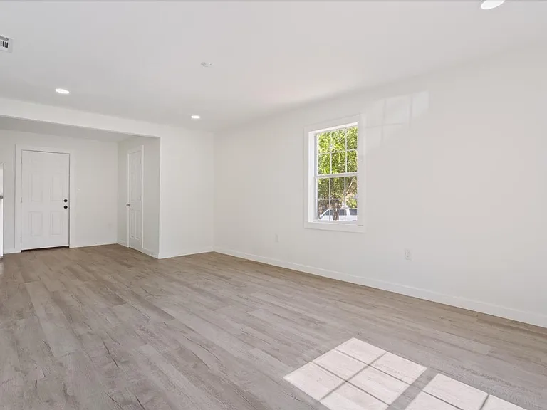 202 Marston Ave #2 — Photo 5
