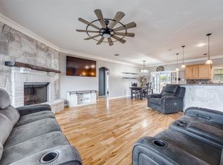 171 Chestnut Rd, Whitewright, TX 75491