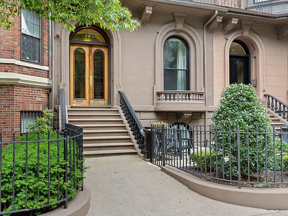 3rd image of 127 Beacon St #51