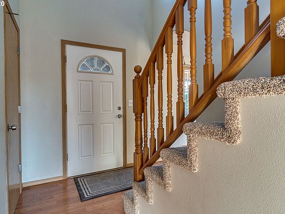 3rd image of 17609 NE 27th Way