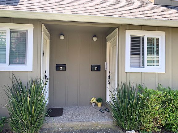 4th image of 10412 Meadow Pl