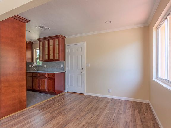 5th image of 3711 Orange Grove Ave