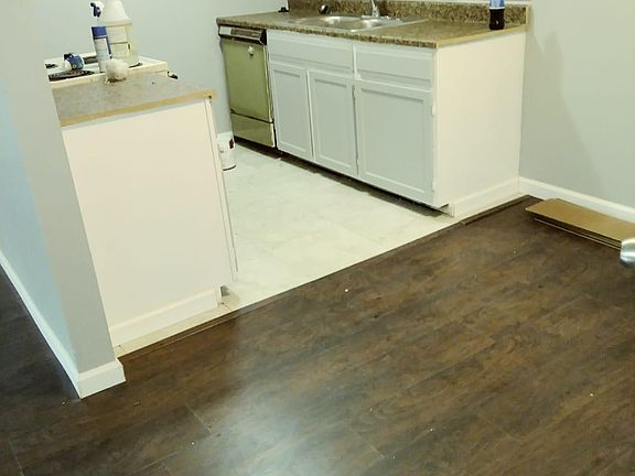 Kitchen, new appliances not shown