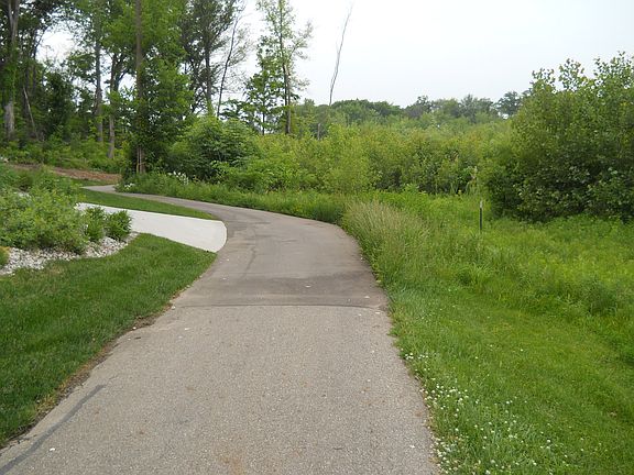 4th image of 8588 Heron Ct