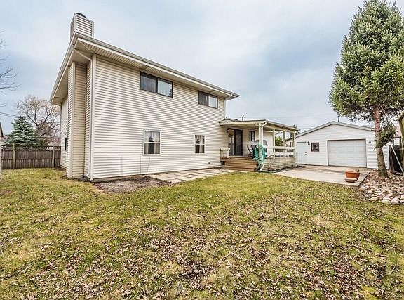 3rd image of 10201 W Fullerton Ave