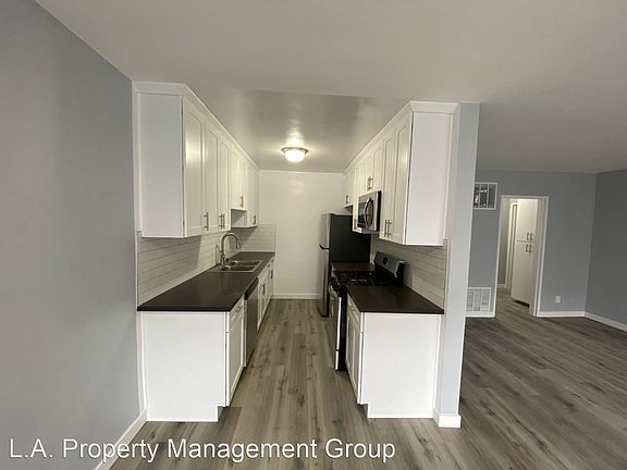 3rd image of 3905 S Stevely Ave #7