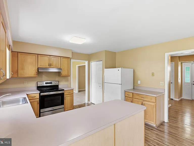251 N Caroline Pl — Photo 15