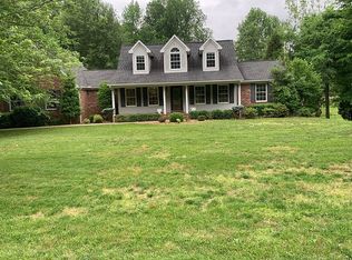2756 Russell Rd, Utica, KY 42376